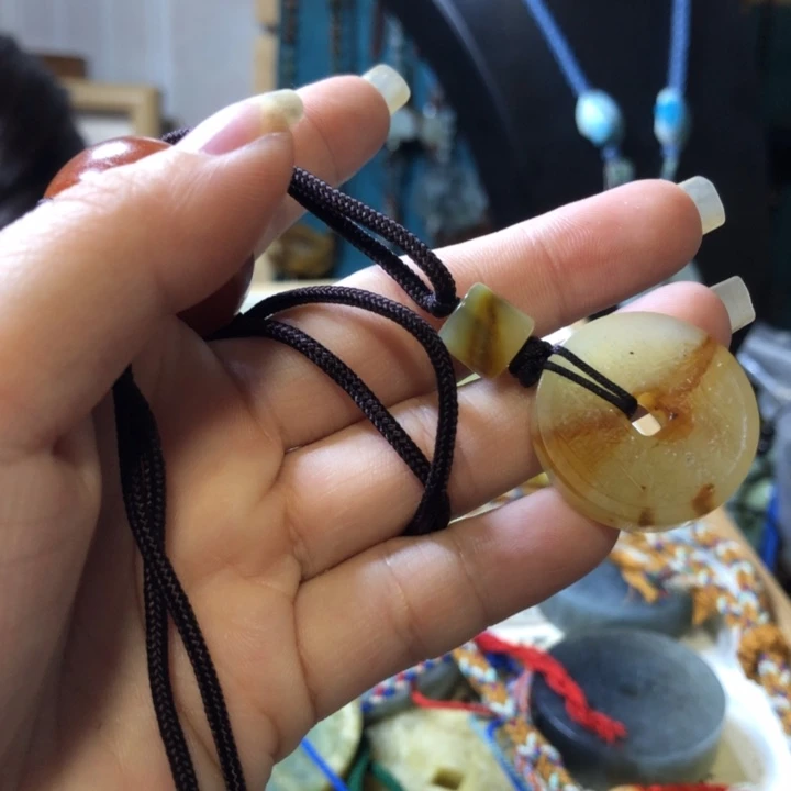 岫玉未镶嵌岫玉挂件
