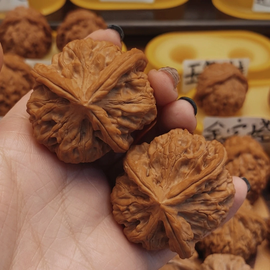 踏***城吊坠文玩核桃43全品玉玺三棱