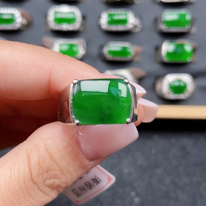 笑***云翡翠银S925镶嵌戒指没有运费险0188