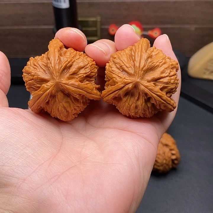 思***念文玩核桃把件白奔