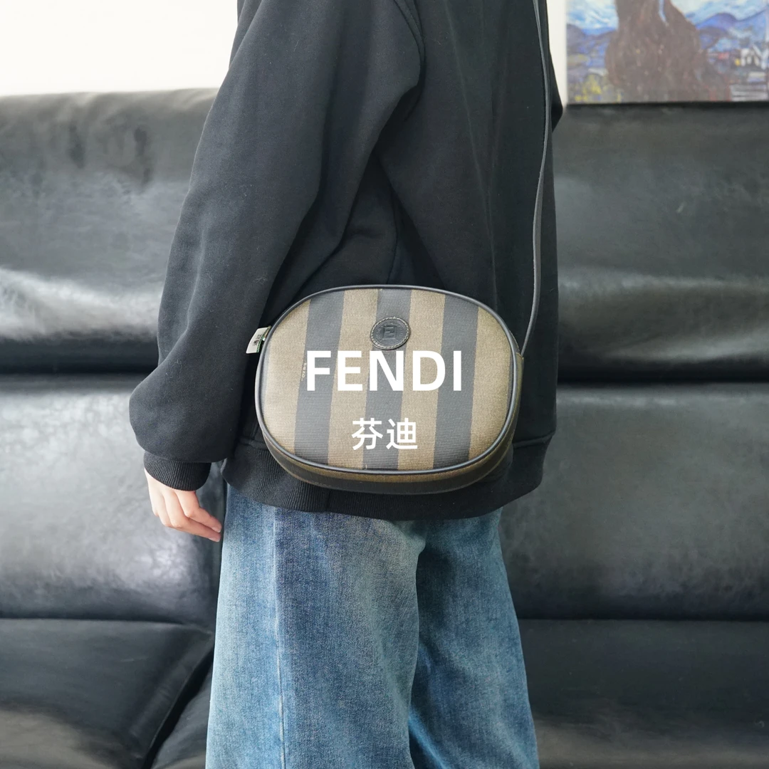 95新 FENDI/芬迪 老花烧饼包/MM02627027/7027