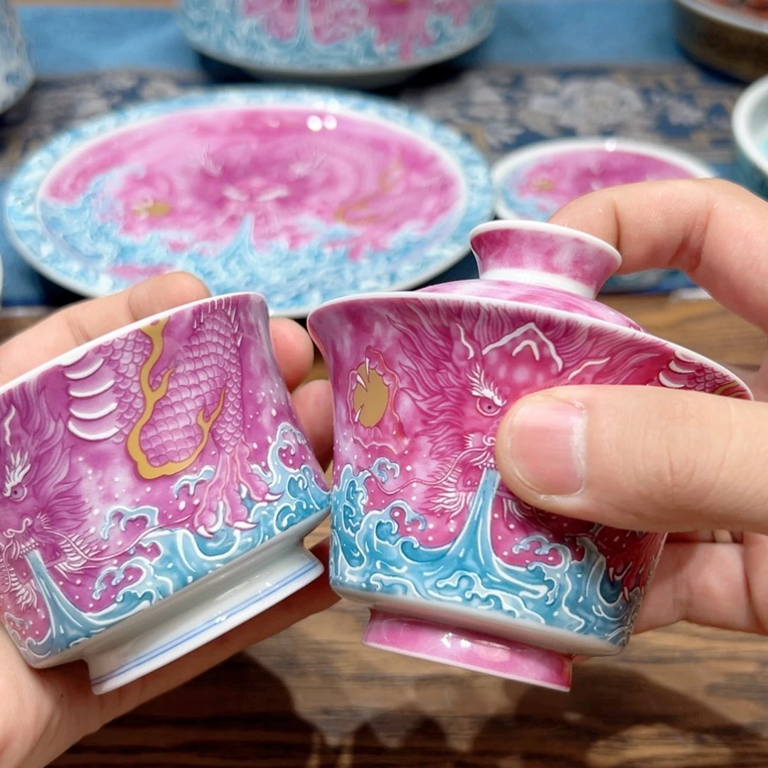 用****4景德镇瓷器的历史悠久而久远