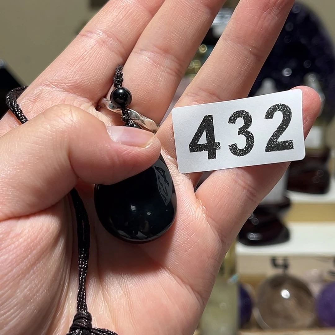 未镶嵌水晶大型摆件（非配饰）