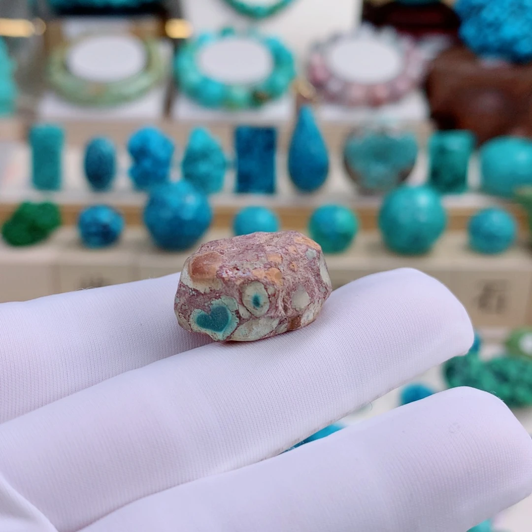 未镶嵌绿松石珠宝奇石