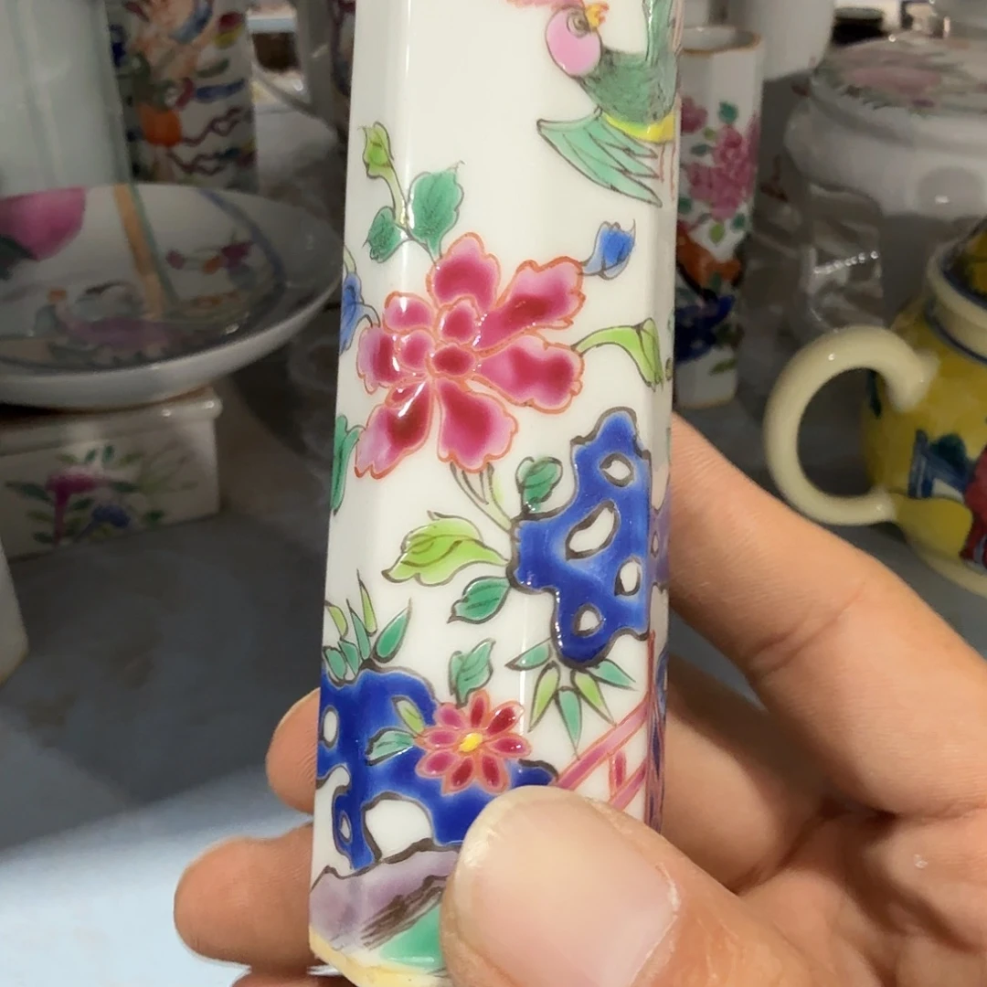 瓷片摆件等物品等都会自动消失
