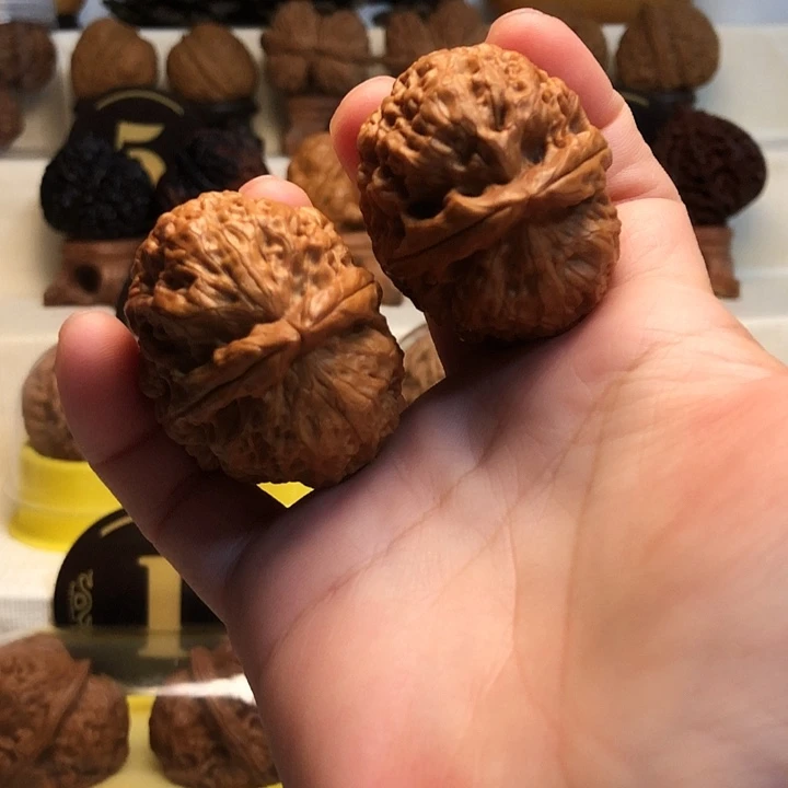 桃核吊坠云南铁核桃