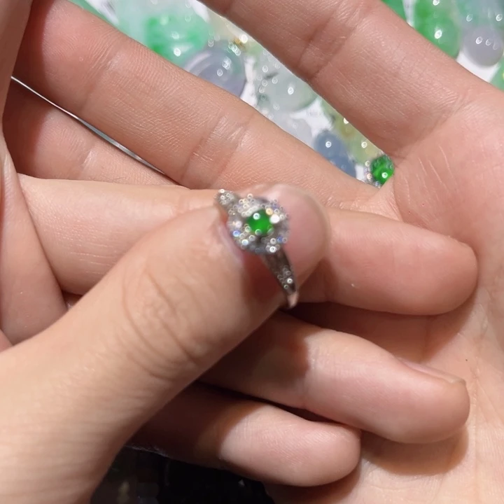 翡翠颈饰未镶嵌天然翡翠A货