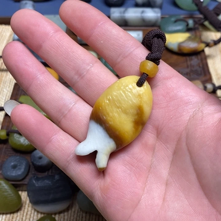 微***葵蛇纹石玉未镶嵌挂件