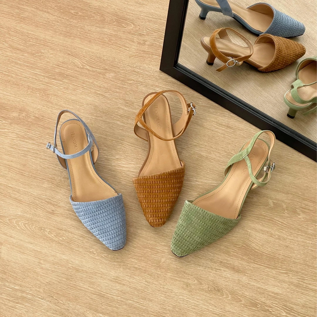 HUSSLOVE 羊猄·跟高5CM·复古优雅真皮磨砂编织包头后空扣带凉鞋