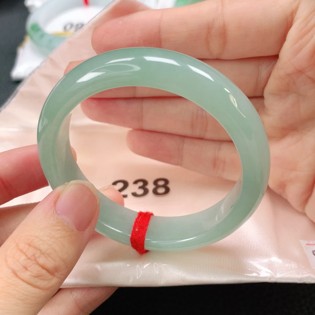 未镶嵌手镯翡翠缅甸50