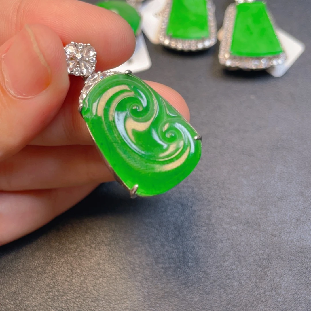 翡翠银S925镶嵌吊坠(不含链)