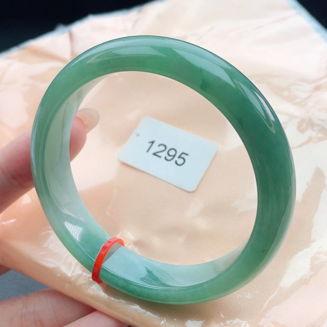翡翠手镯未镶嵌57圈口881295