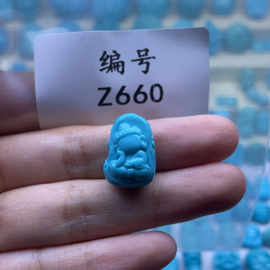 和***员未镶嵌绿松石珠宝奇石