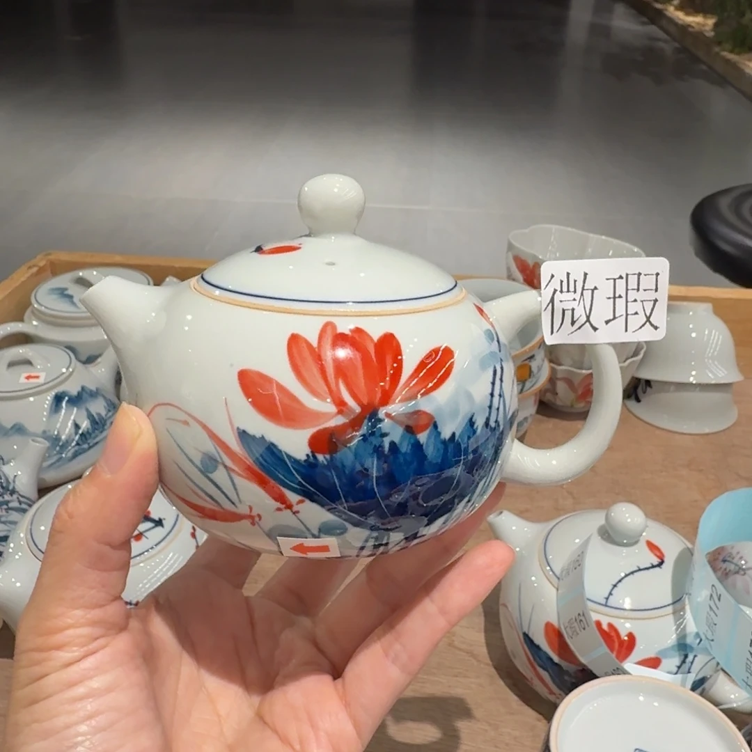 釉下手绘茶具微瑕