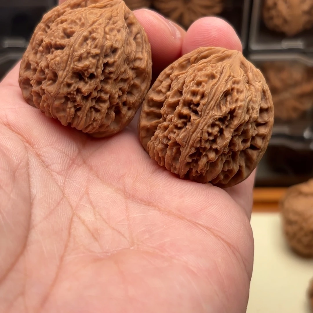 把件文玩核桃南疆石