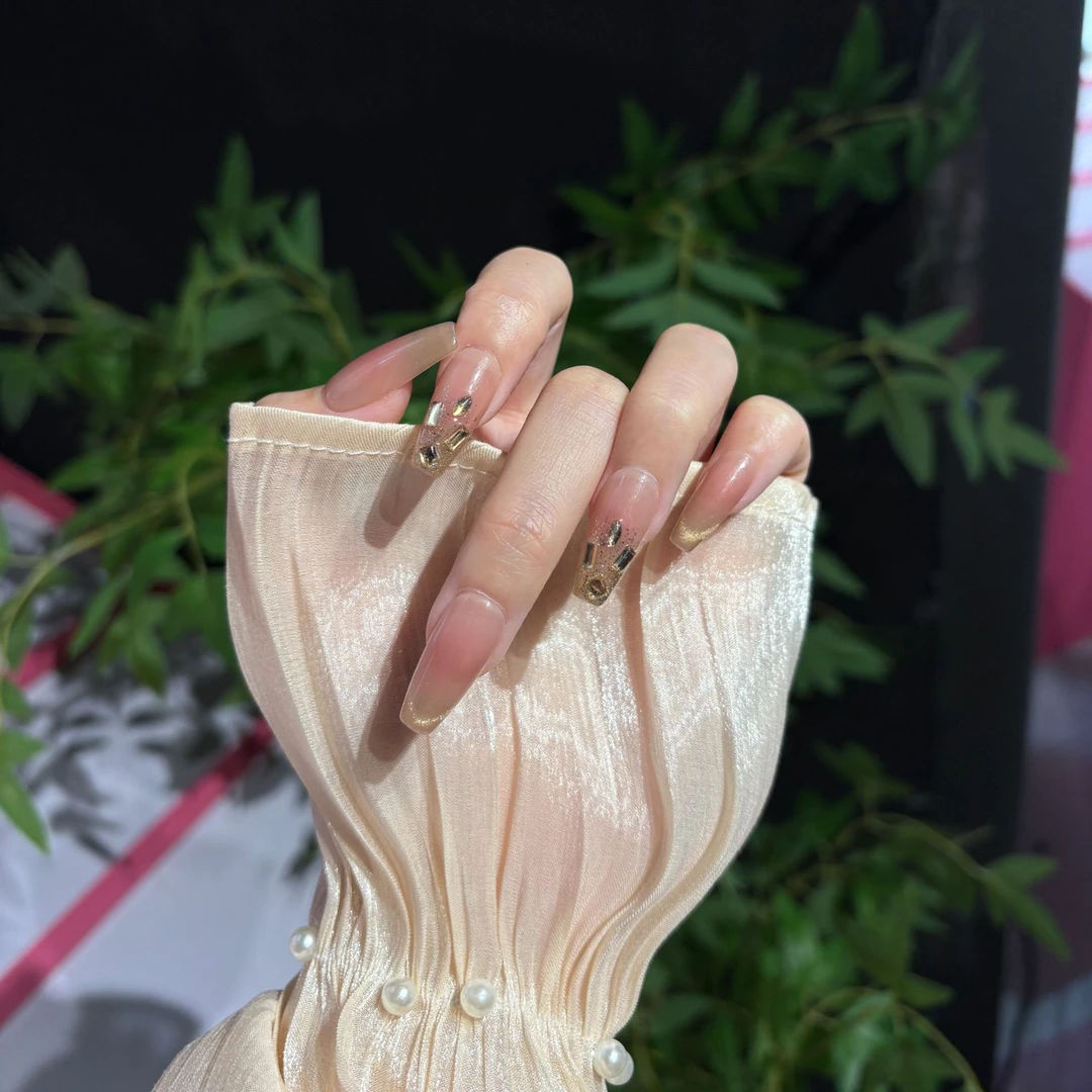 【落雁】-腮红镶钻爆闪美甲法式金秋猫眼-小众设计师纯手工穿戴甲