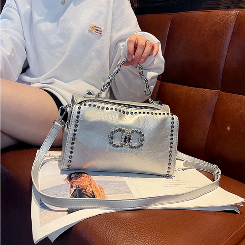 新款2025时尚镶钻铆钉真皮单肩包女包高级感百搭水钻软皮斜挎包潮