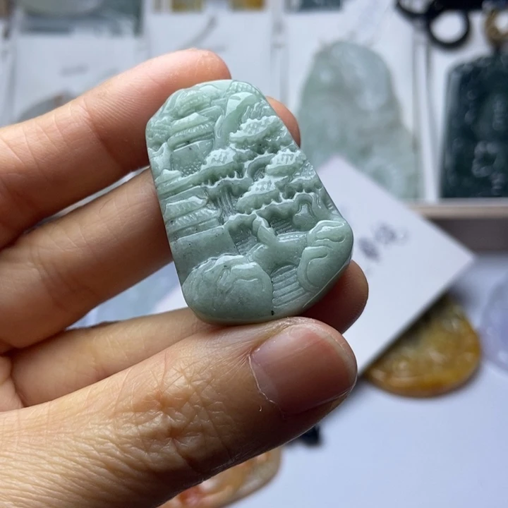 翡翠未镶嵌颈饰翡翠