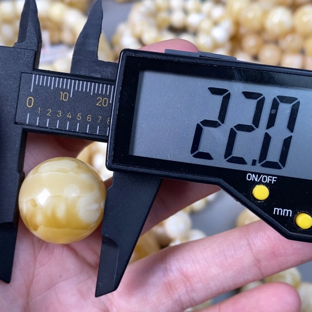 蜜蜡未镶嵌珠宝奇石6g