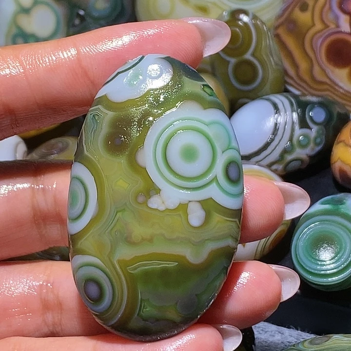 玛瑙/玉髓未镶嵌珠宝奇石116