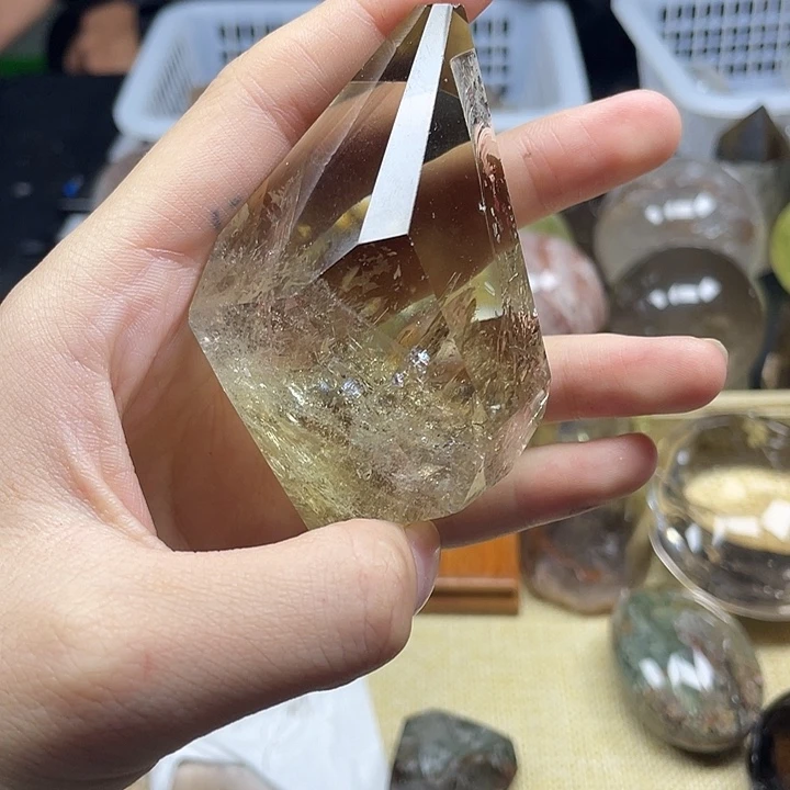 水晶未镶嵌珠宝半成品125水晶石