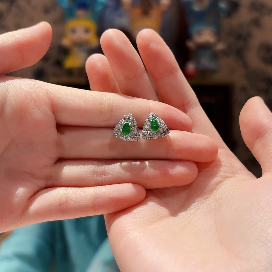 翡翠18K金镶嵌耳饰耳饰