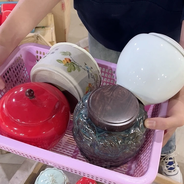 各种器型高档陶瓷茶叶罐储物罐密封罐储茶罐家用防潮摆件