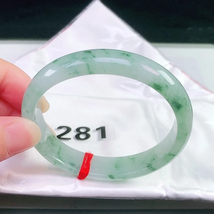 未镶嵌手镯（贵妃镯）翡翠281