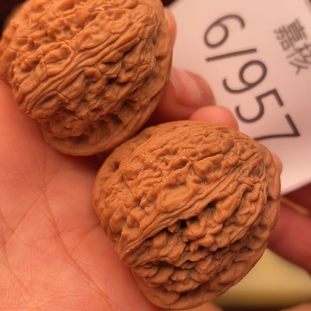 把件文玩核桃36.5红宝石