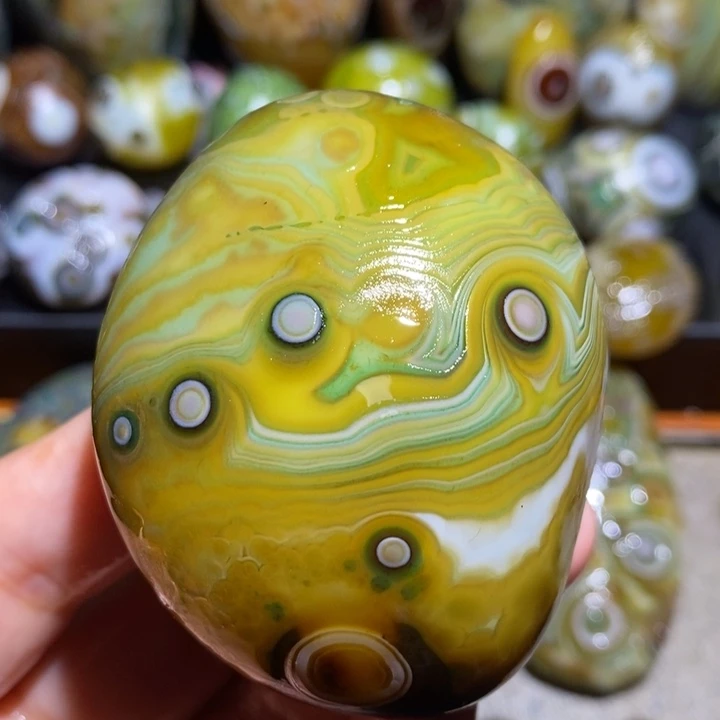 未镶嵌玛瑙/玉髓珠宝半成品140