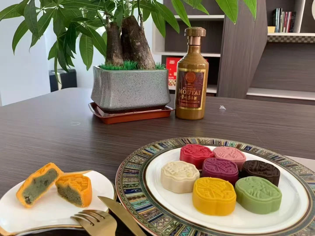 桃山皮月饼礼盒。