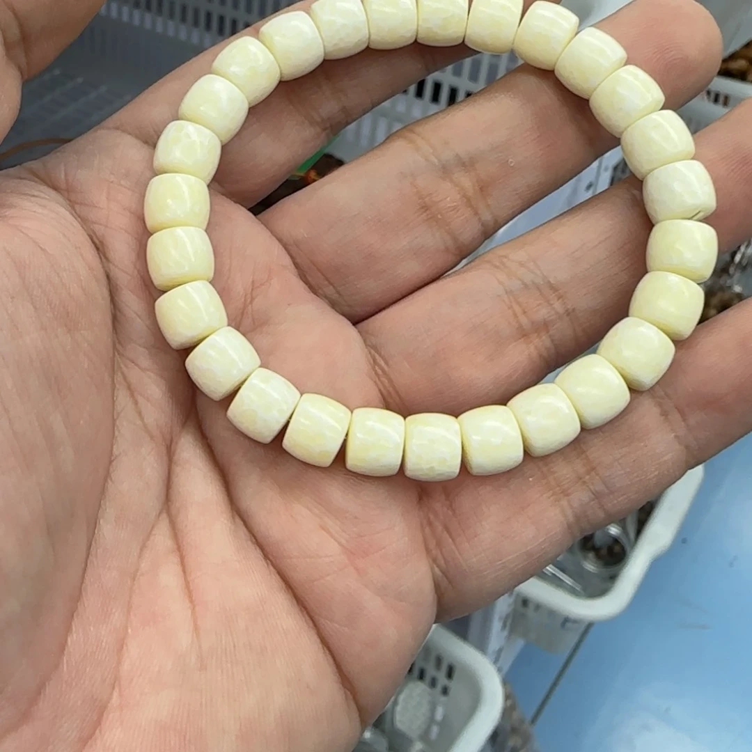 白玉菩提吊坠白色303