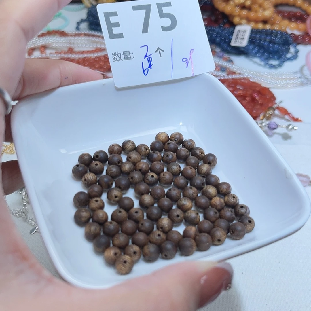 未镶嵌珠宝半成品水晶E75。