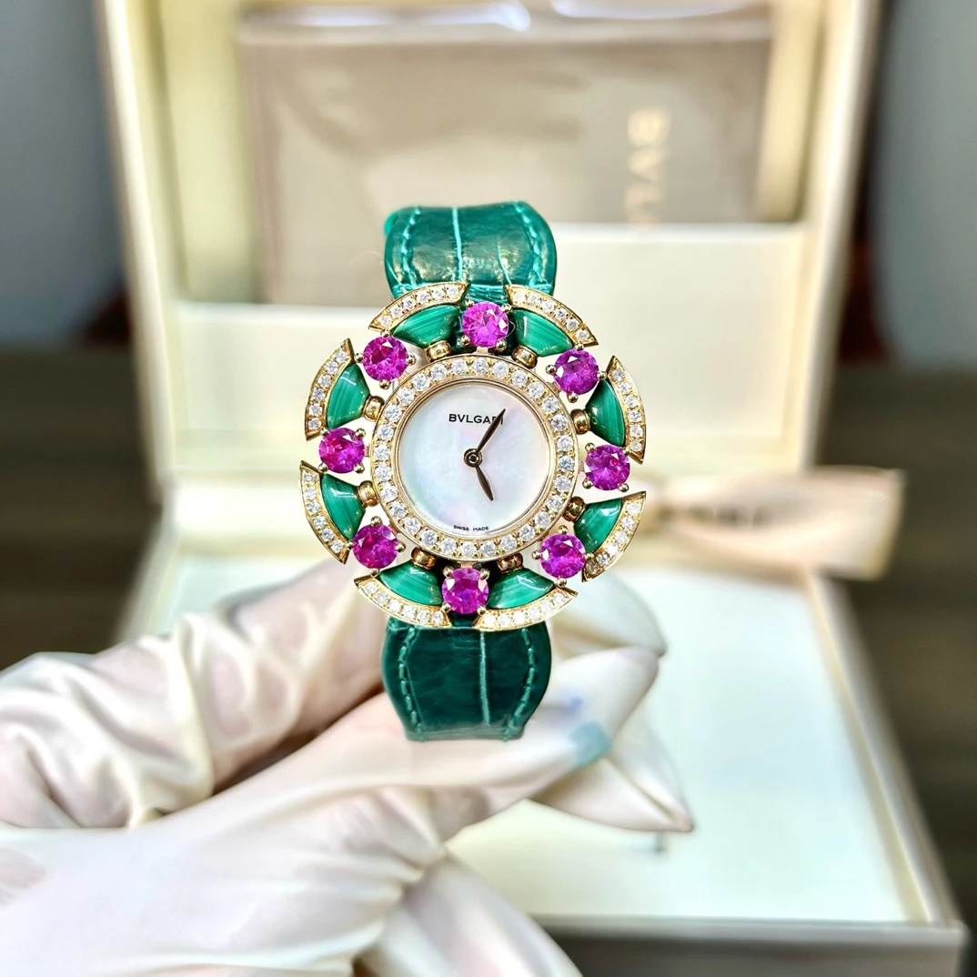 99新 BVLGARI/宝格丽 DVP35G扇子玫金外钻贝母盘红绿宝石绿皮带