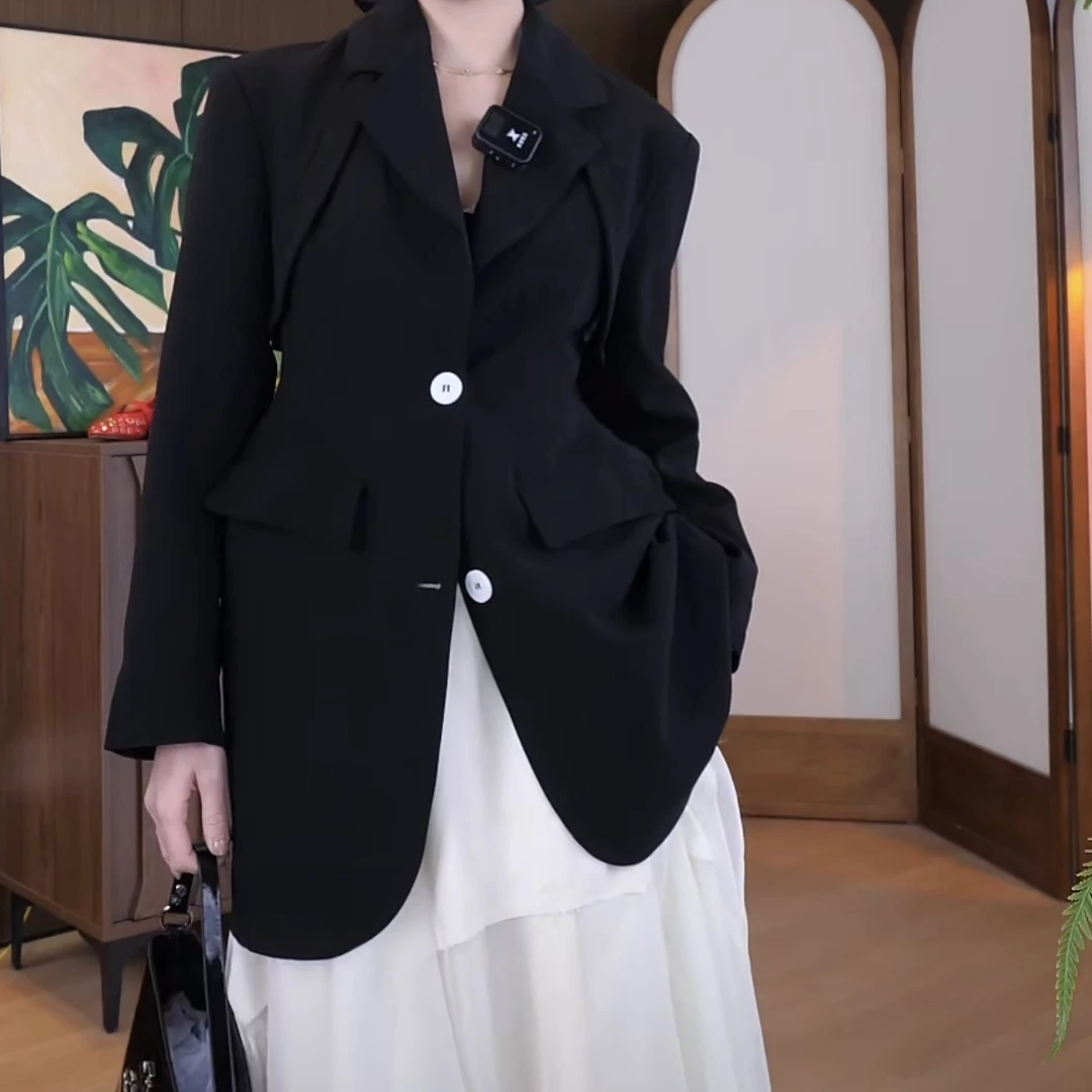 时尚休闲显瘦百搭设计感黑色气质西装~