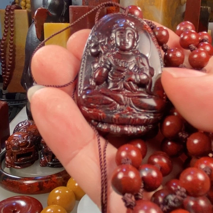 玉陈*儿桂林鸡血红守护牌