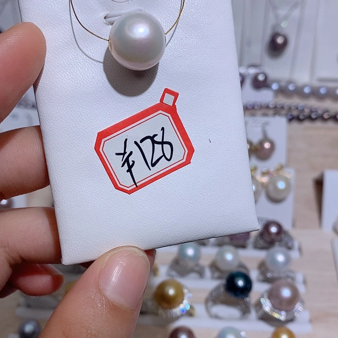 淡水珍珠18K金镶嵌吊坠(赠链)婵*