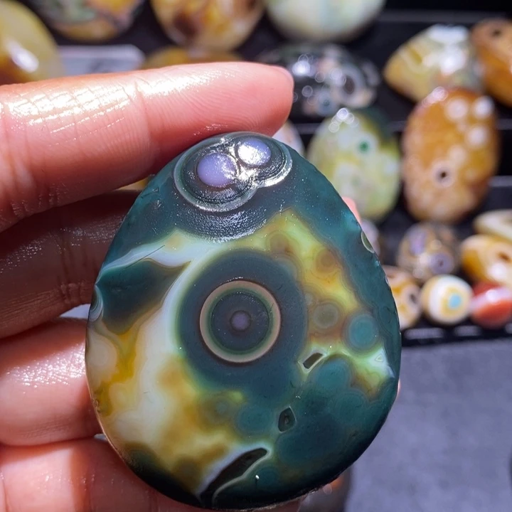 玛瑙/玉髓未镶嵌珠宝奇石66