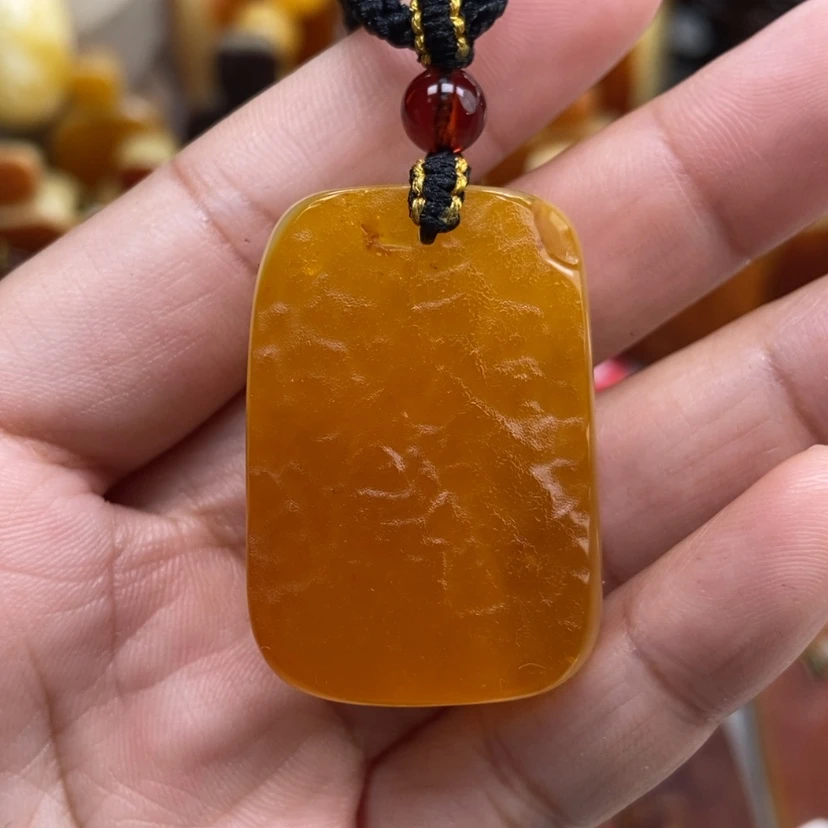 【闪购商品】琥珀颈饰未镶嵌