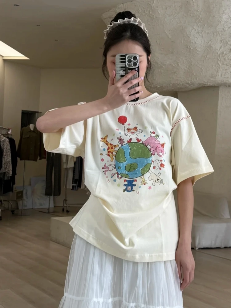 【济州岛】新青年 撞色明线设计地球印花短袖