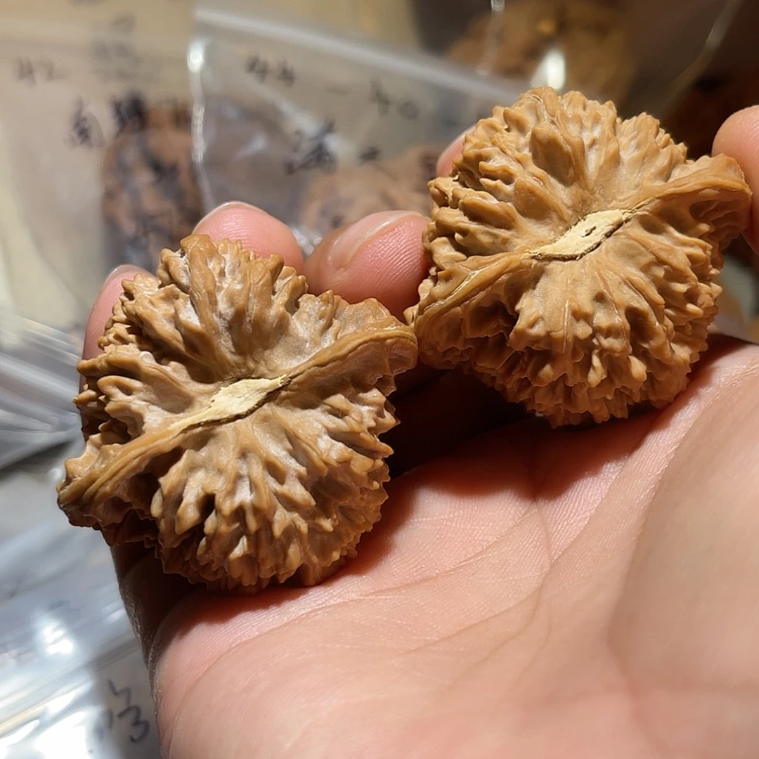 你***…吊坠桃核42满天星核桃