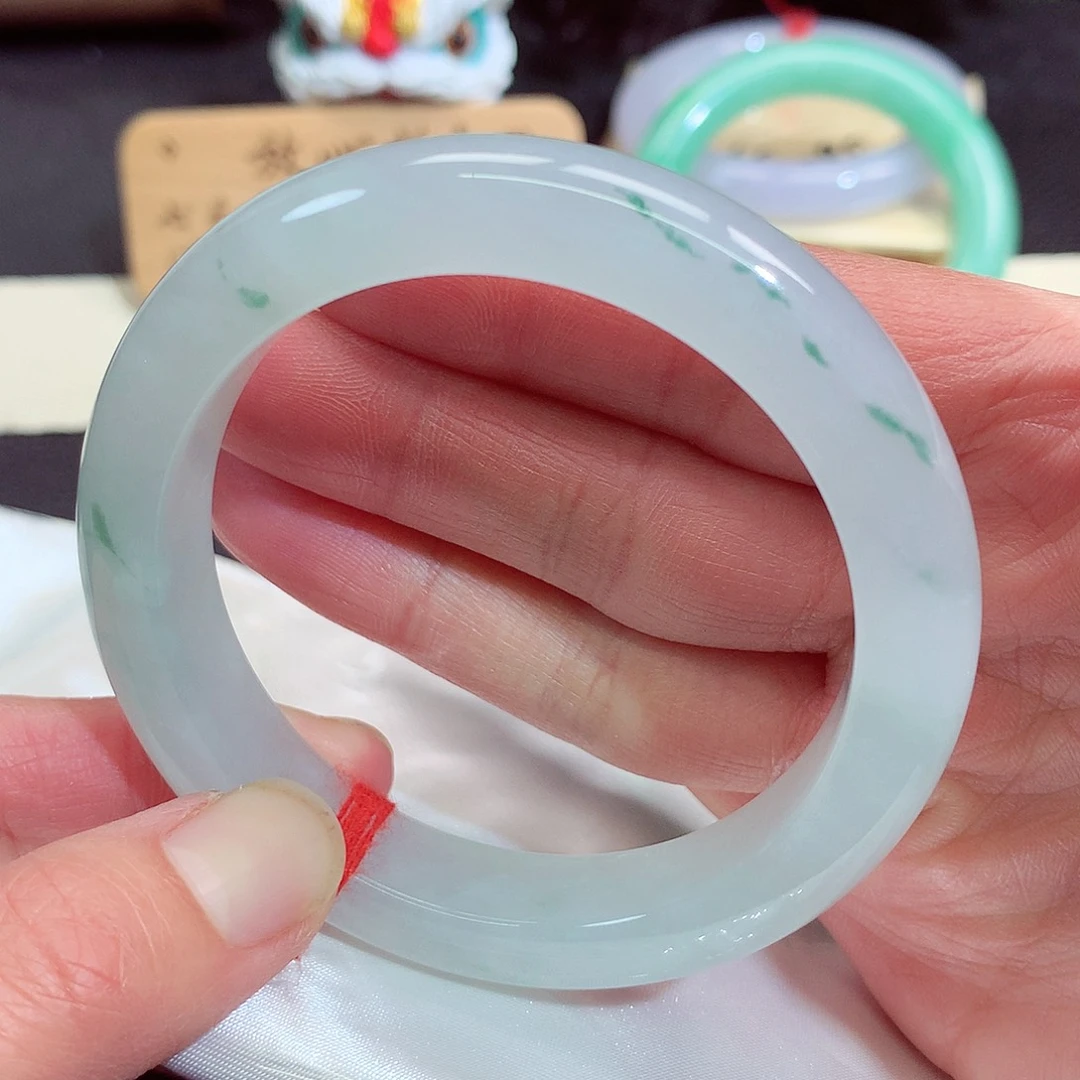 翡翠未镶嵌手镯9014