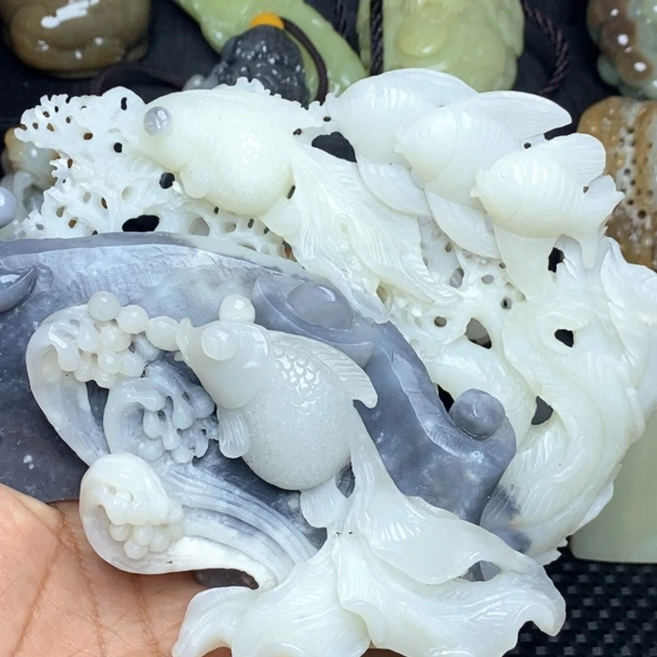 颈饰未镶嵌和田玉