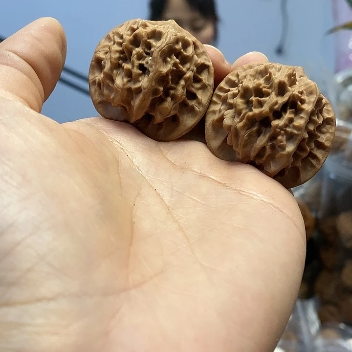 文玩核桃把件39.5蜡皮刀子