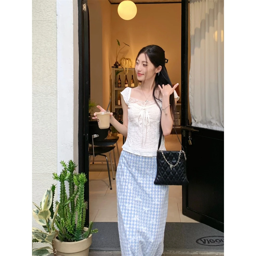 【现货】甜美别致短款显瘦短袖上衣女夏季蓝色格纹蕾丝半身裙套装