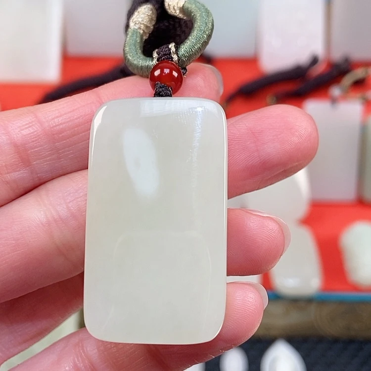 【闪购商品】颈饰未镶嵌和田玉