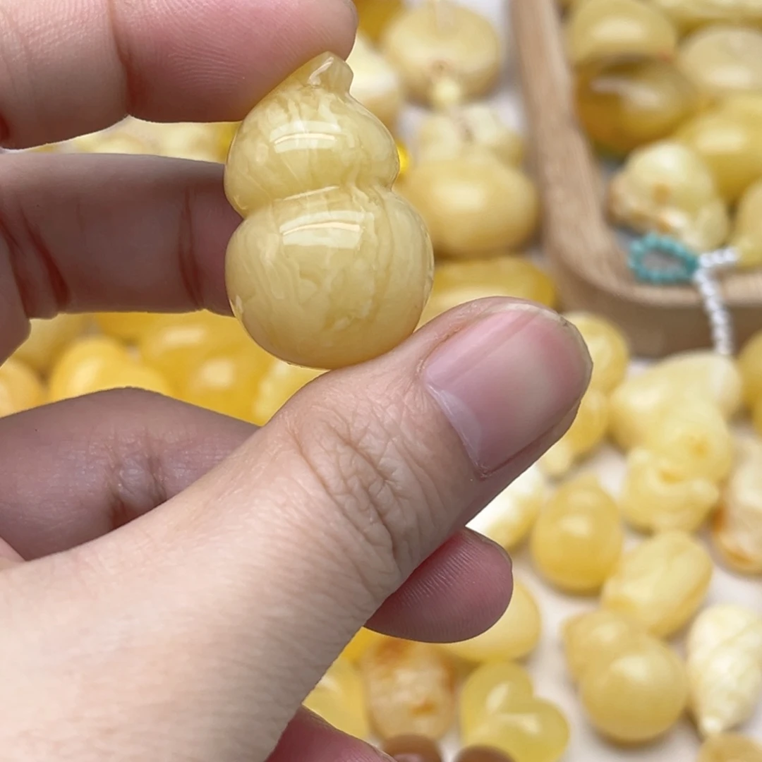 蜜蜡未镶嵌裸石天然