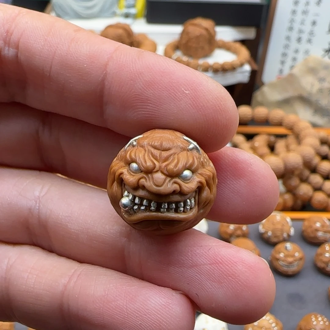 猴头核桃吊坠烟鬼王