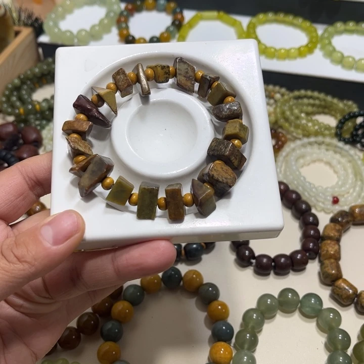 蛇纹石玉未镶嵌手链