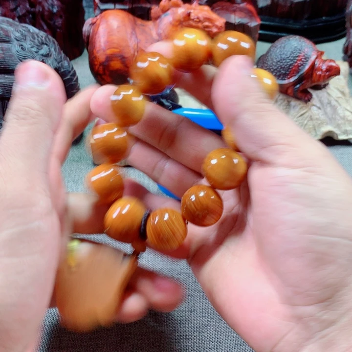 豆***的檀香紫檀（小叶紫檀）